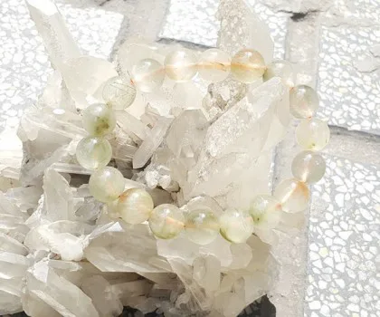 Chuỗi thạch anh trắng A+++++(19.9g-21 hạt) S6766-S2-1252
